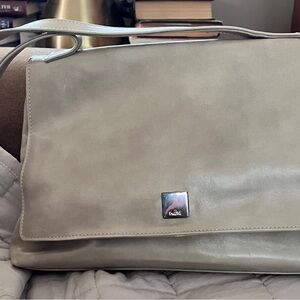 Elegant Women's Genuiene Argentine Leather Handbag Bag in Taupe-brand new!